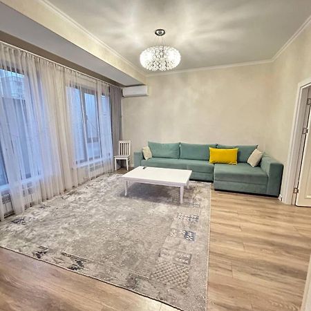 Appartamento Ecohouse Bishkek Esterno foto