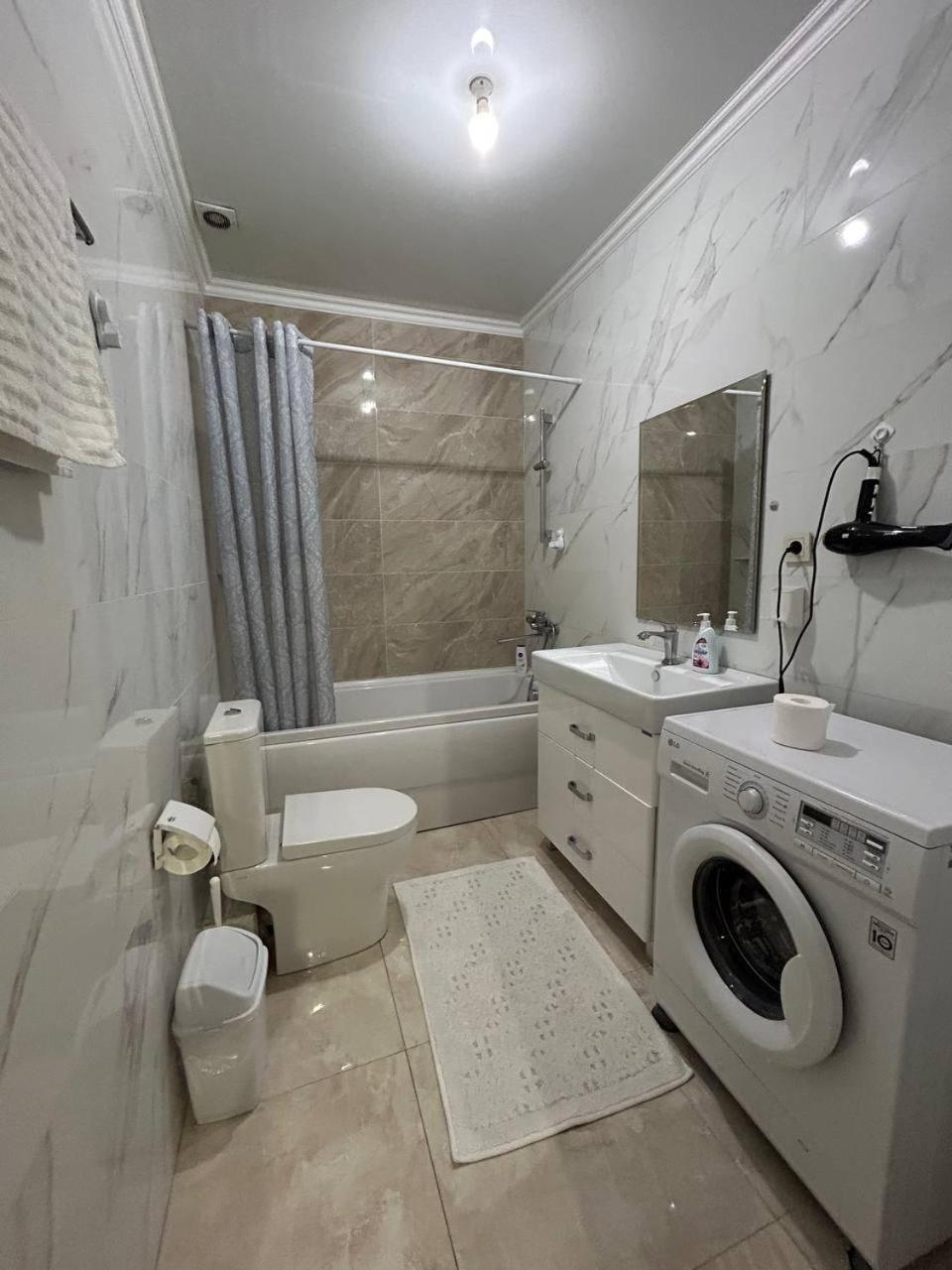 Appartamento Ecohouse Bishkek Esterno foto